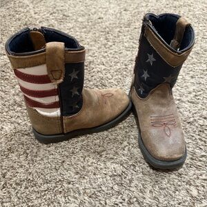 CODY JAMES TODDLER BOYS' USA FLAG WESTERN BOOTS - BROAD SQUARE TOE Size 8D